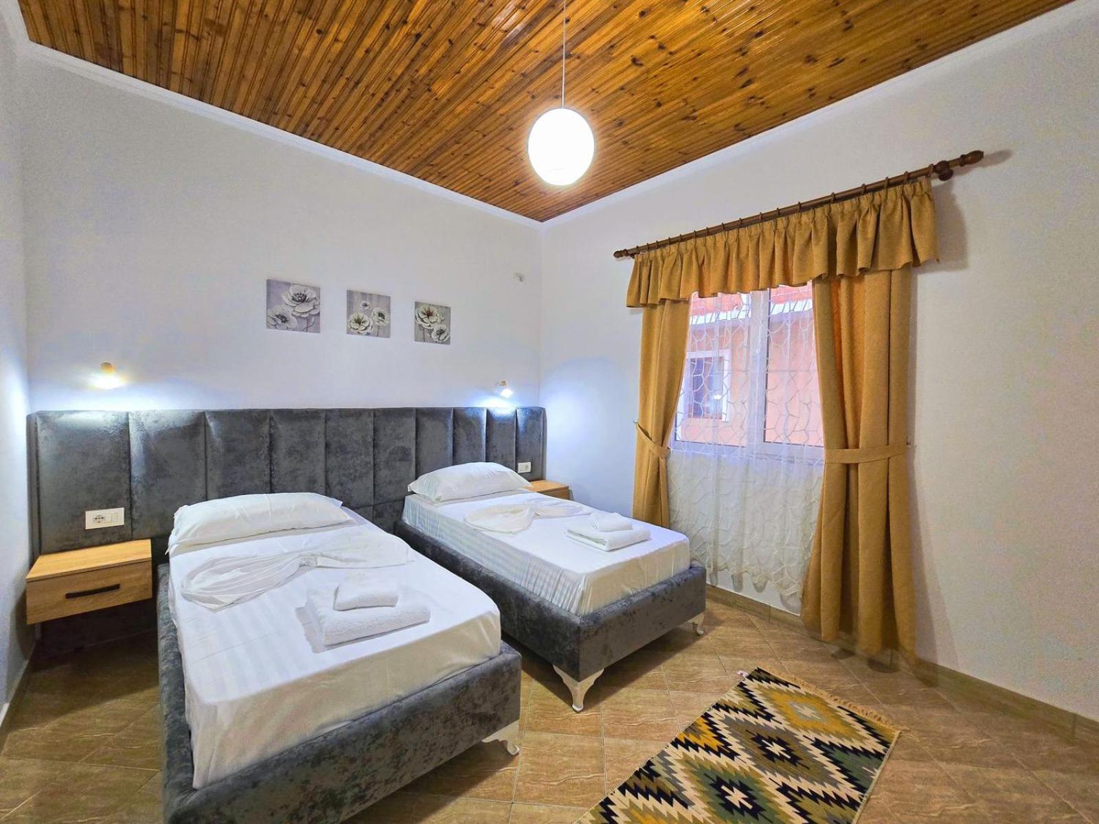Enma Rooms กรูเยอ ภายนอก รูปภาพ